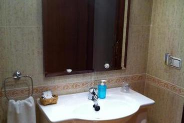 پانسیون Hostal El Puerto