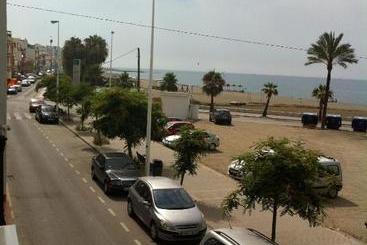 پانسیون Hostal El Puerto