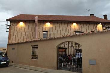 פנסיון Hostal Los Oteros