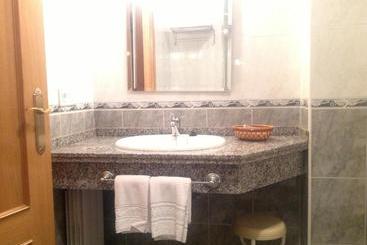 پانسیون Hostal San Froilan