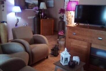 ペンション Hostal Sol De La Vega