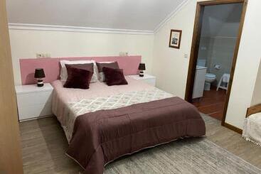 تختخواب و صبحانه Casa Vale De Azibo