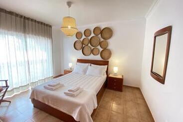 بنسيون Aloha Burgau Guesthouse