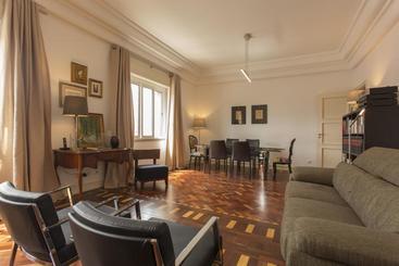 پانسیون Gaspar House