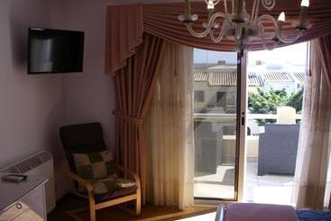 پانسیون Monte Da Ria Guest House