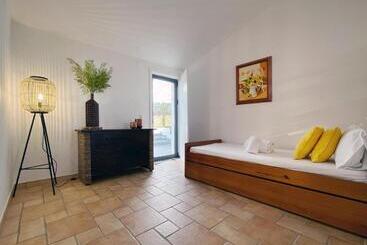 هتل Herdade Do Kuanza