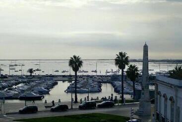 Пансион Residencial A Doca