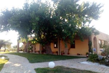 هتل Agriturismo Piccolo Albero