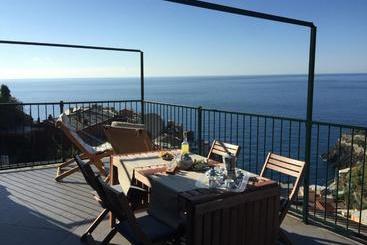 פנסיון La Terrazza Di Peun