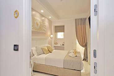 ペンション Roman Holiday Charming