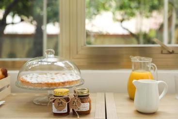 ベッドアンドブレックファースト A Casa Di Nonna Emma