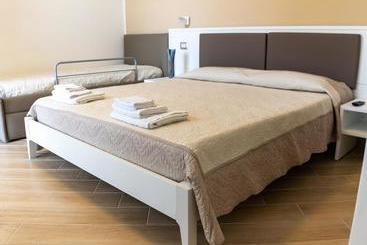 פנסיון Blu Palinuro