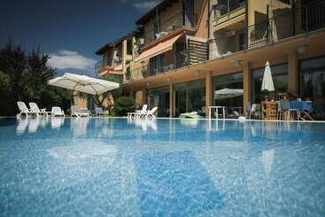 هتل آپارتمان Agave Resort