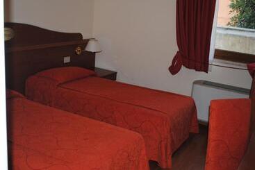 הוסטל Alloggio Al Ponte