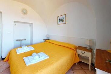 B&b La Canonica – Svegliarsi A Verezzi