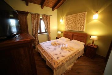 Residence Marrelli Home