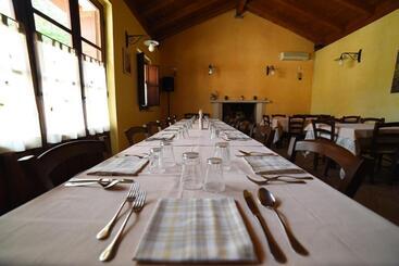 בית מלון כפרי Agriturismo  La Valle Degli Ulivi