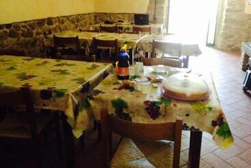 בית מלון כפרי Il Bettarello