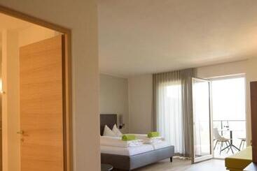 מלון דירות Brühl Suites&residence