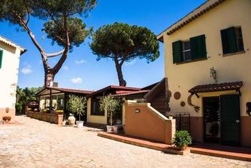 هاستل Locanda Di Ansedonia   Ristorante Griglio