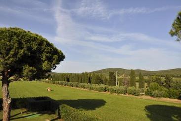 هاستل Locanda Di Ansedonia   Ristorante Griglio
