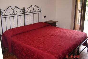 هتل Agriturismo Maneggio Vallecupa