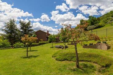 בית מלון כפרי Tenuta Del Daino