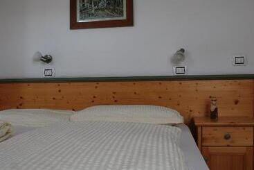 ペンション Affittacamere Dai Stoneri