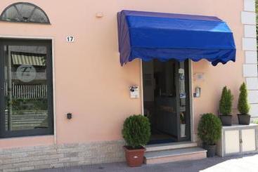 پانسیون Eroom42 Guest House