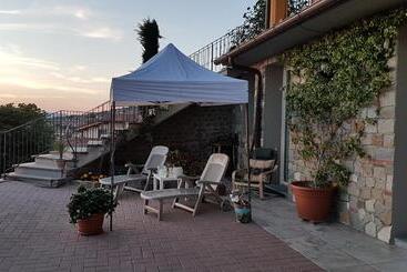 پانسیون Villa Lucrezia