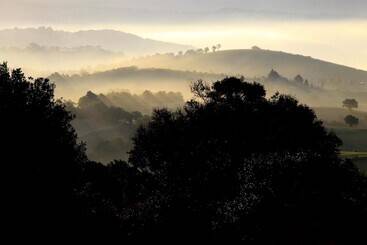 בית מלון כפרי Agriturismo Belvedere Di Pierini E Brugi