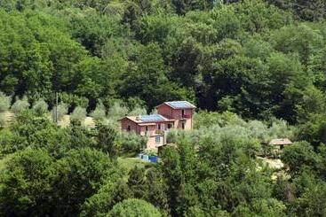 בית מלון כפרי Il Cargedo