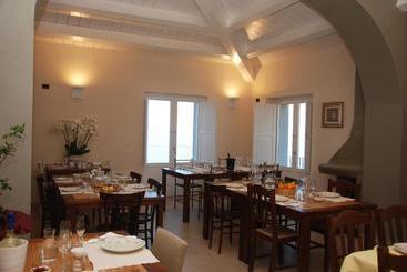 هتل Villa Cirimarco