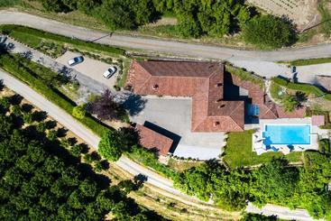 פנסיון La Lepre Danzante