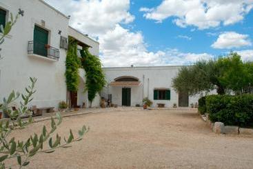 هتل Masseria Strada Agriturismo