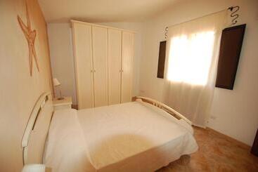 Отель Tenute Costadoria