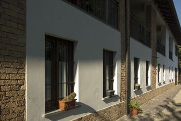 בית מלון כפרי Cascina Dani