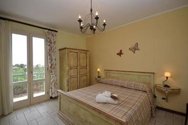 پانسیون Catarin Comfort Rooms