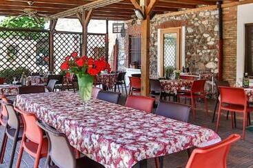 Пансион Trattoria Milani