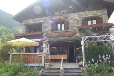 فندق صغير Le Perce Neige D'alicia