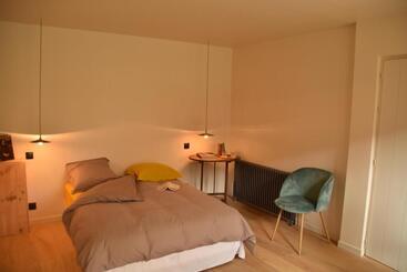 민박 Les Maillettes