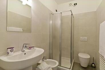 מלון דירות Helianthus Residence