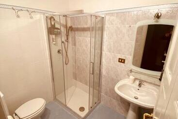 هتل آپارتمان Hh Hermoso Housing Valenza