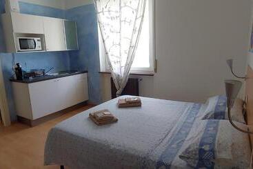 پانسیون Affittacamere Valchiavenna Foresteria In Tranquilla Villa Signorile Con Comodo Parcheggio Privato