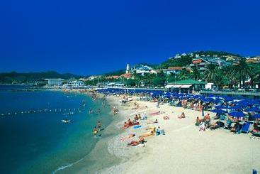 Residence Bellevue Apartments