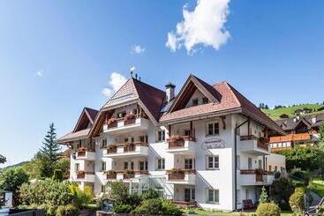 מלון דירות Wellness Residence Villa Leck