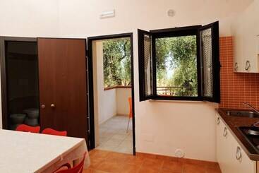 هتل آپارتمان Zagare Residence