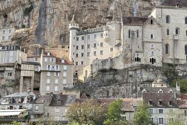 Пансион Les Hauts De Saulies