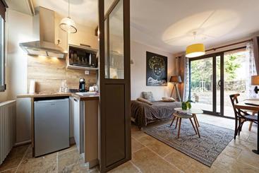هتل آپارتمان Pied à Terre Autun