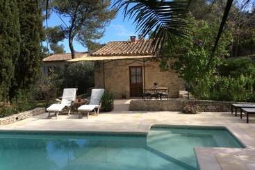 تختخواب و صبحانه Chambre D'hôtes De Charme Le Bartas